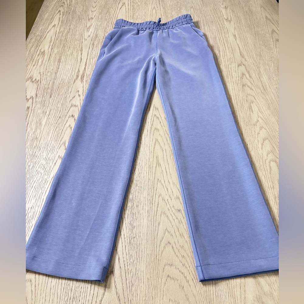 Lululemon Softstreme High-Rise Pant In Periwinkle Blue Size 2 Short